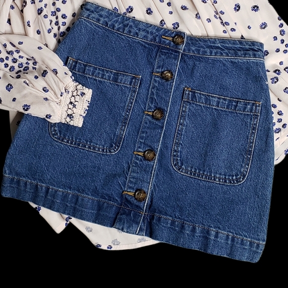 Don't Get Me Wrong Cotton Denim Button Patch PocketFront Free People Mini Skirt - Picture 4 of 10